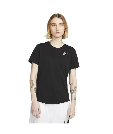 Camiseta Nike Mulher Sportswear Club Essentials Preto