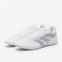 Sapatilhas de Futebol Sala adidas Clube do Predador no quarto branco