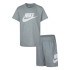 Conjunto Nike Club & Short Set Infantil Cinzento