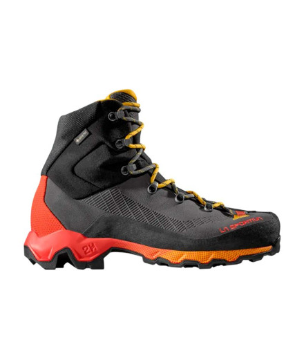 Sapatilhas Montanha from La Sportiva Aequilibrium Trek...