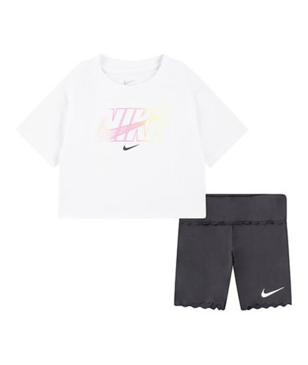 Conjunto Nike Nkg Swoosh Motion Bike Short Infantil Cinza...